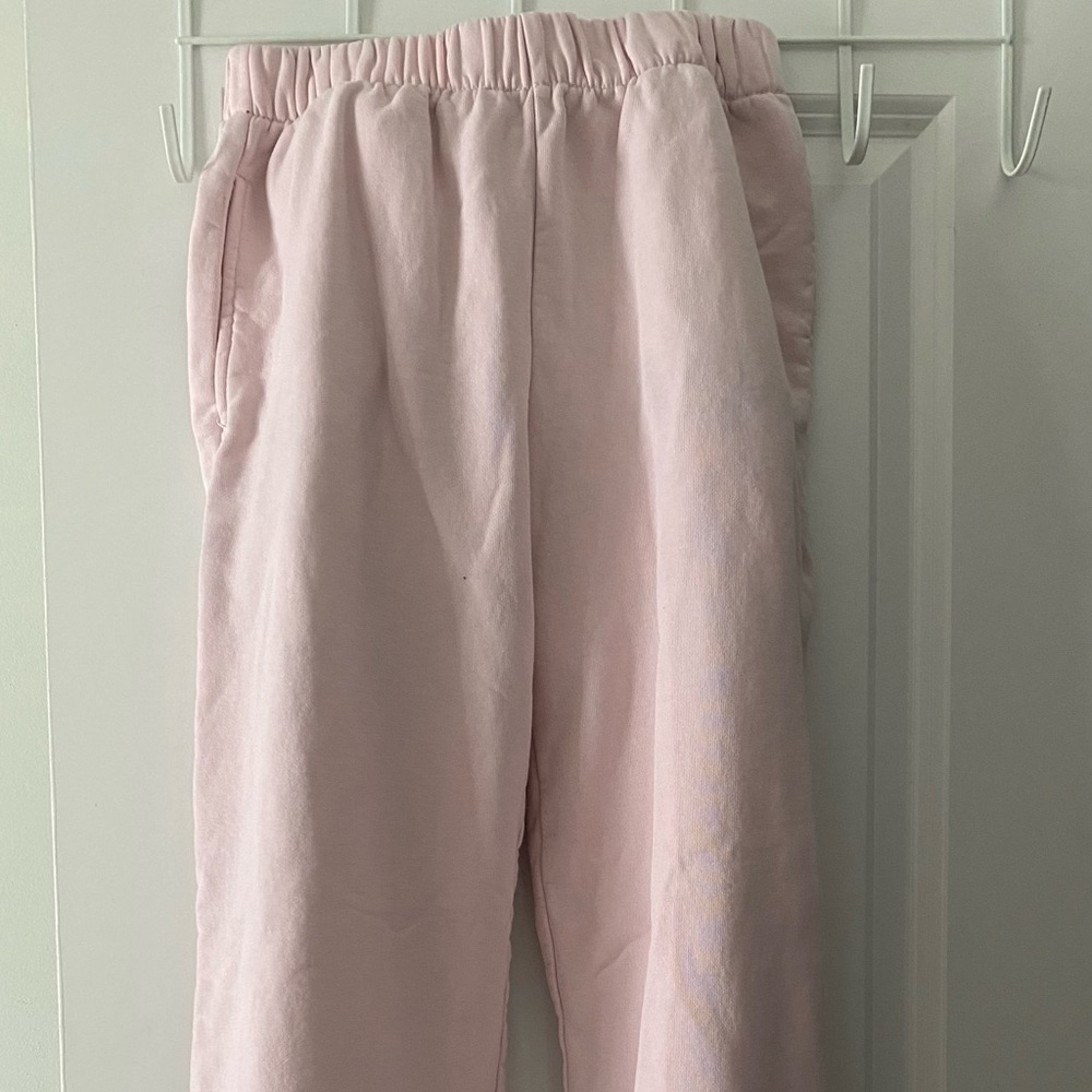 Brandy melville, one size fits all